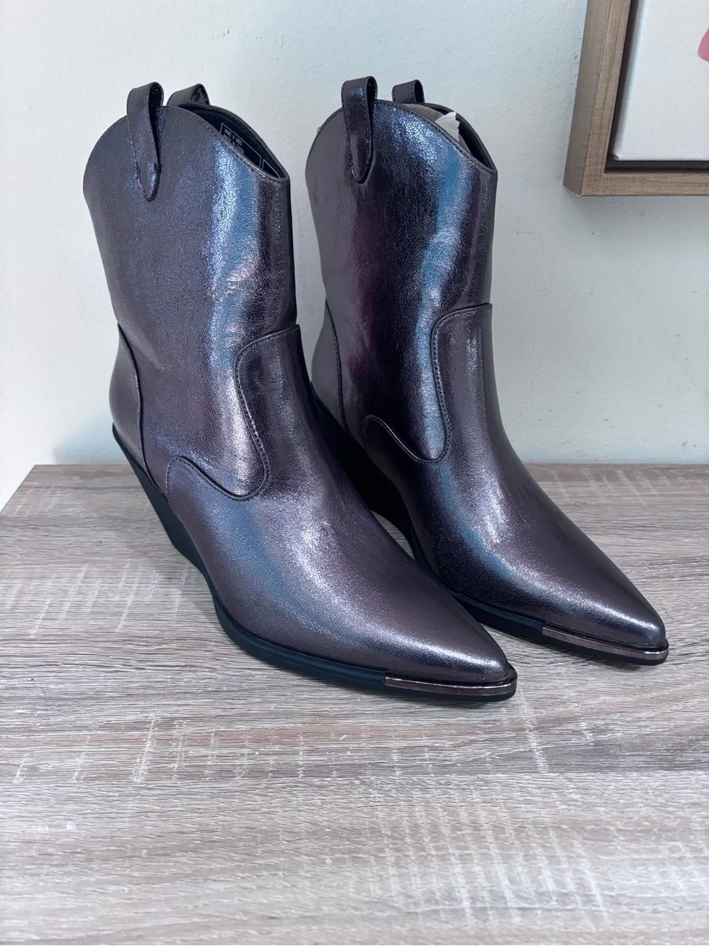 Rampage Metallic Women’s Wedge Ankle Boot size 8 - Onyx